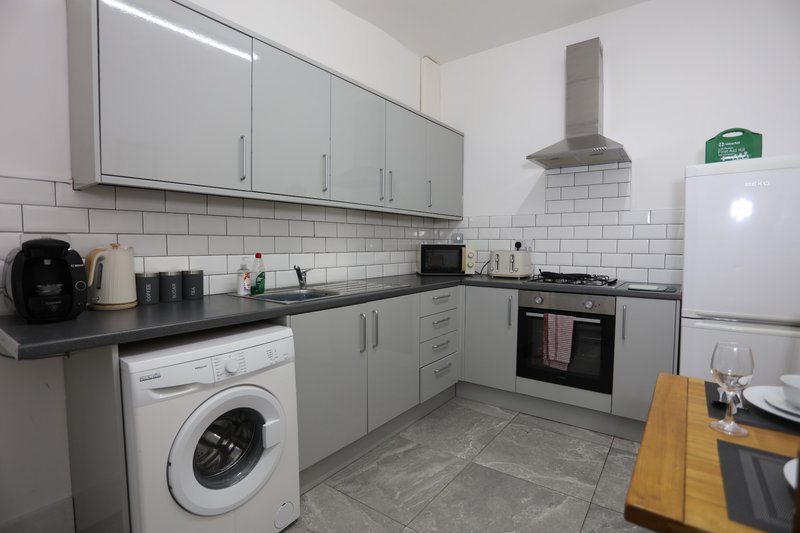 Enjoy the convenience of an in-house washing machine, ideal for contractors on longer stays and keeping workwear fresh.
